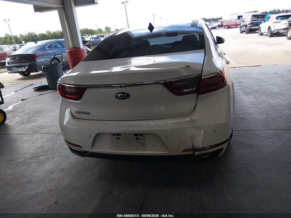 2017 KIA CADENZA PREMIUM