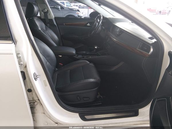2017 KIA CADENZA PREMIUM