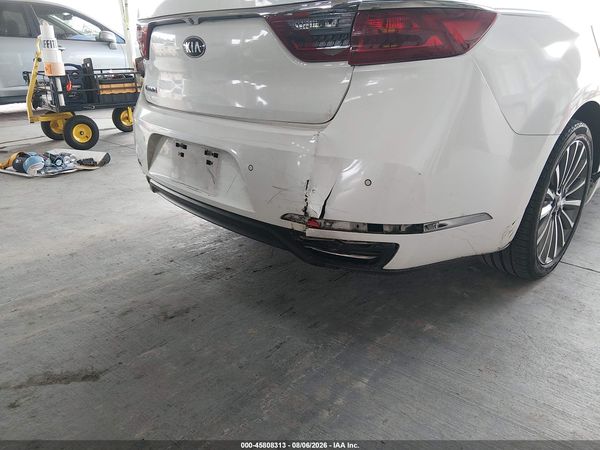 2017 KIA CADENZA PREMIUM