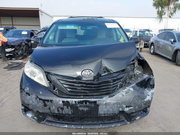 2016 TOYOTA SIENNA LE 8 PASSENGER
