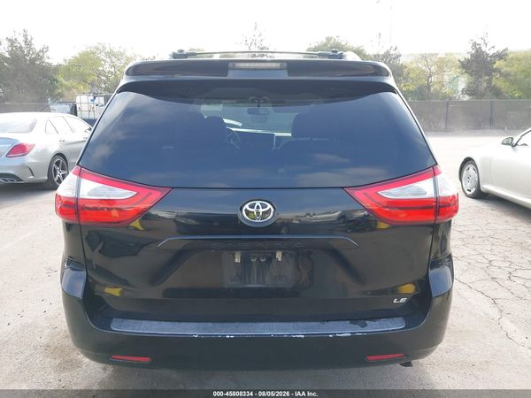 2016 TOYOTA SIENNA LE 8 PASSENGER