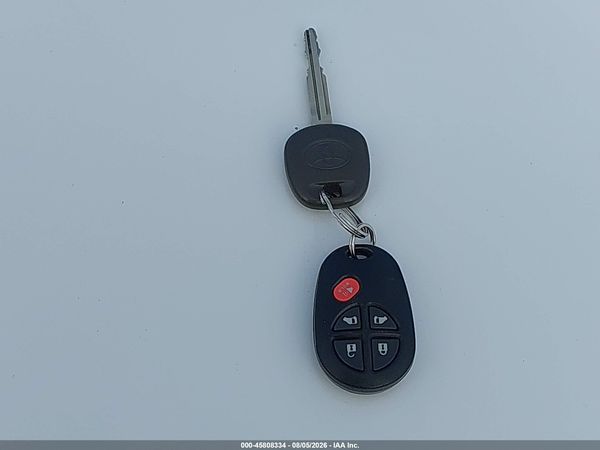 2016 TOYOTA SIENNA LE 8 PASSENGER