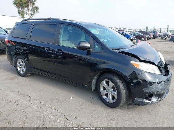 2016 TOYOTA SIENNA LE 8 PASSENGER
