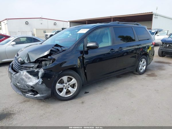 2016 TOYOTA SIENNA LE 8 PASSENGER