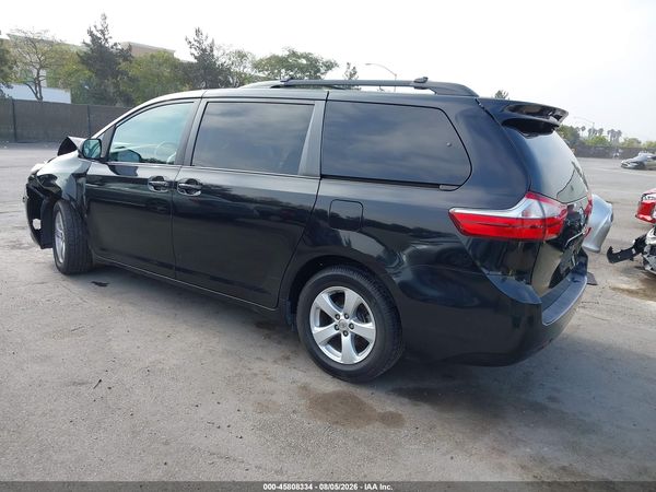 2016 TOYOTA SIENNA LE 8 PASSENGER