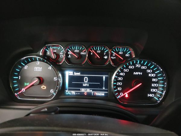 2016 CHEVROLET SUBURBAN LT — I7