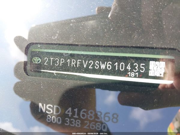 2025 TOYOTA RAV4 XLE