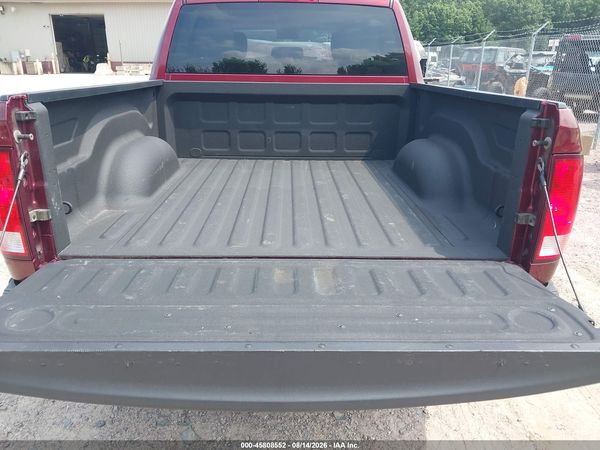 2017 RAM 1500 EXPRESS  4X4 5'7 BOX