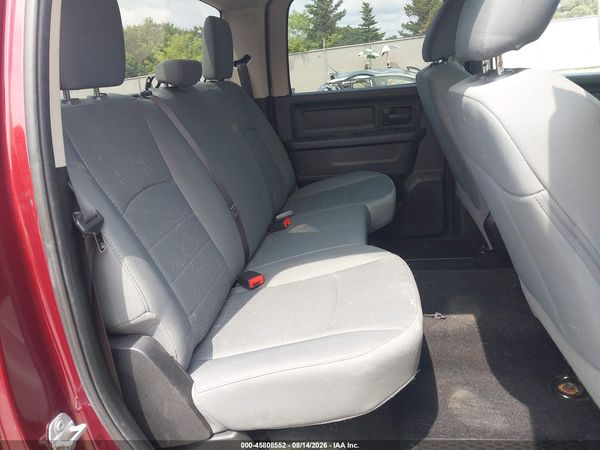2017 RAM 1500 EXPRESS  4X4 5'7 BOX