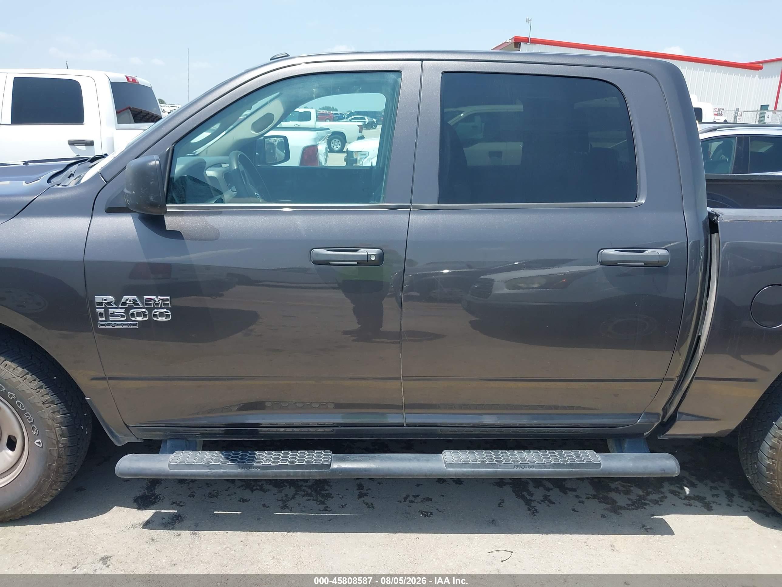 2020 RAM 1500 CLASSIC TRADESMAN  4X4 5'7 BOX