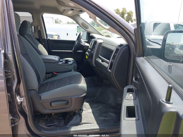 2020 RAM 1500 CLASSIC TRADESMAN  4X4 5'7 BOX