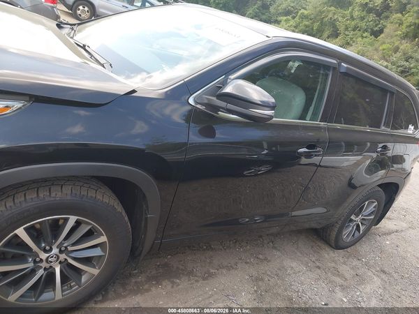 2017 TOYOTA HIGHLANDER XLE