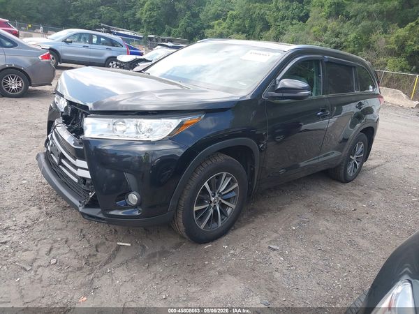 2017 TOYOTA HIGHLANDER XLE