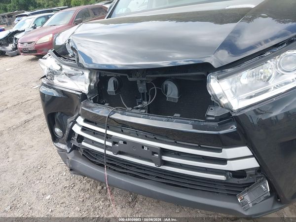 2017 TOYOTA HIGHLANDER XLE
