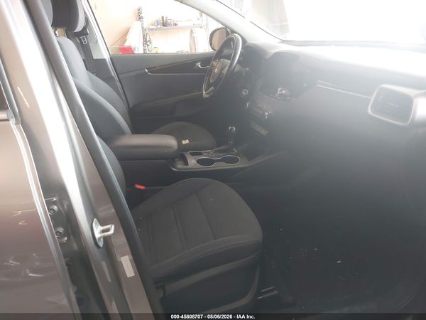 2016 KIA SORENTO 2.4L LX