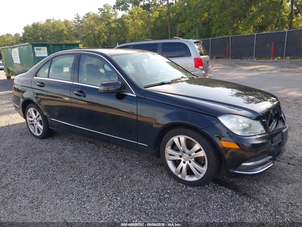 2013 MERCEDES-BENZ C 300 LUXURY 4MATIC
