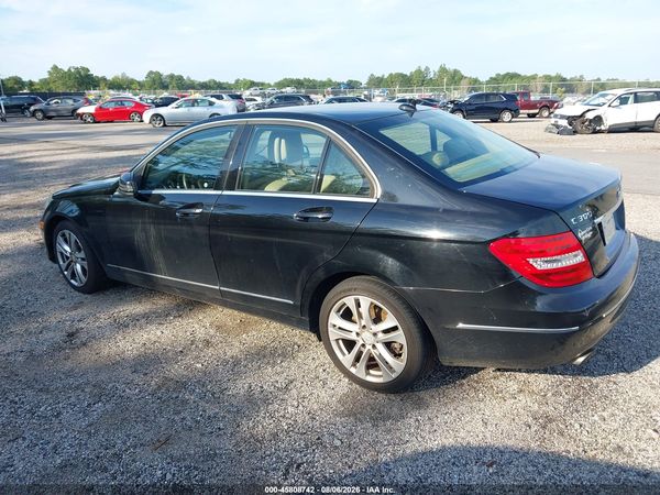2013 MERCEDES-BENZ C 300 LUXURY 4MATIC