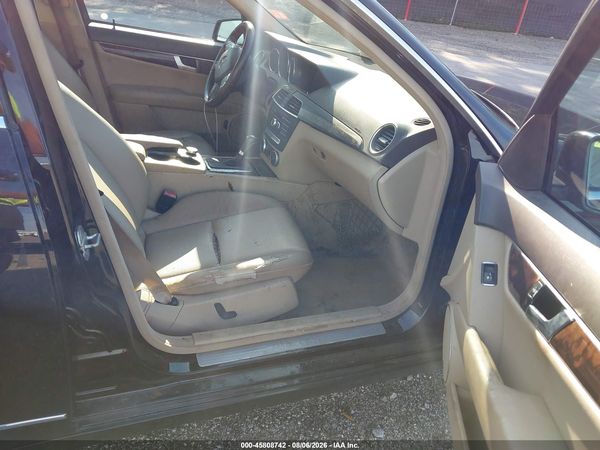 2013 MERCEDES-BENZ C 300 LUXURY 4MATIC