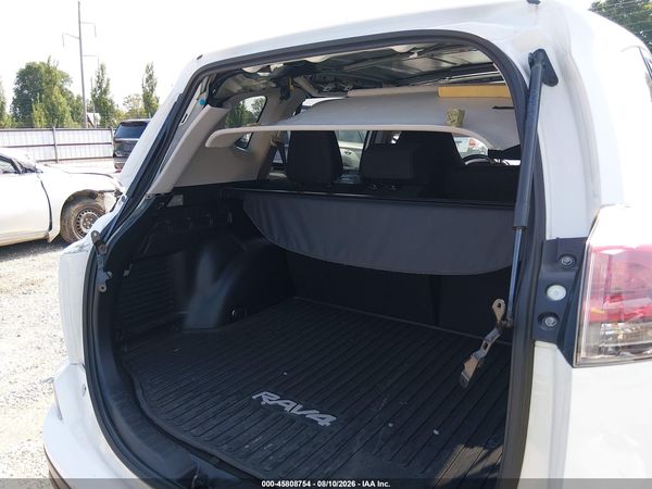 2016 TOYOTA RAV4 LE
