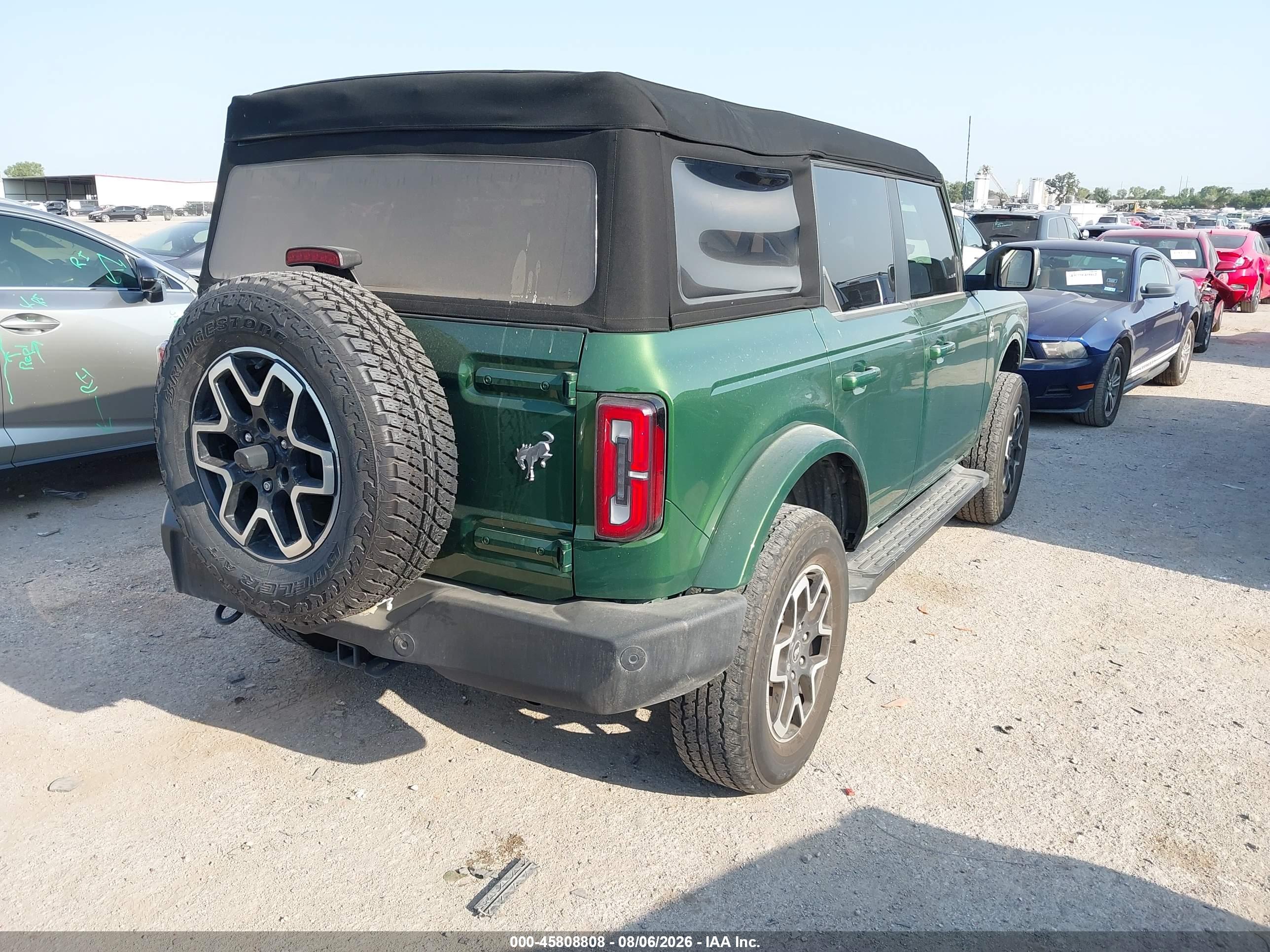 2024 FORD BRONCO OUTER BANKS — I4