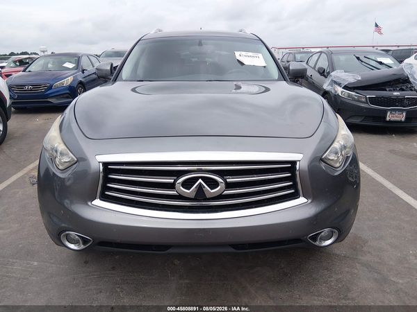 2016 INFINITI QX70
