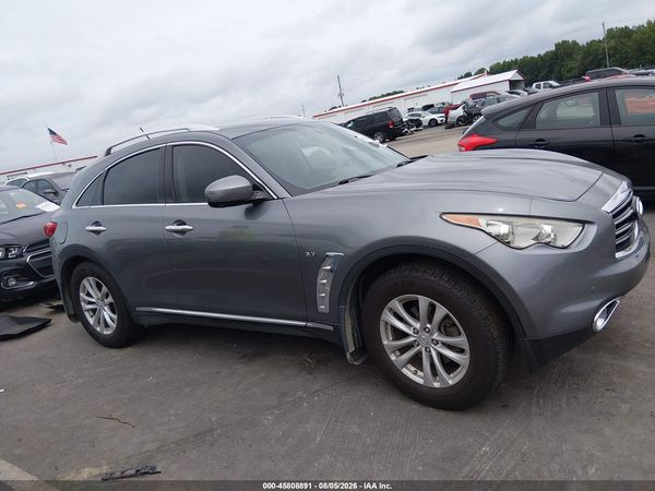 2016 INFINITI QX70