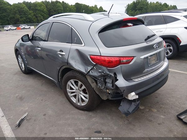 2016 INFINITI QX70