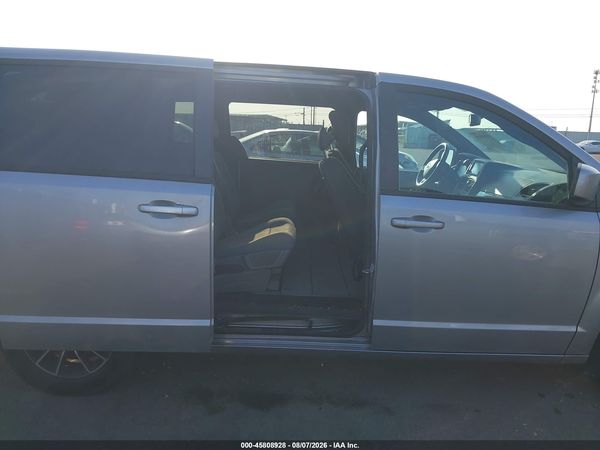 2018 DODGE GRAND CARAVAN SE PLUS — I8