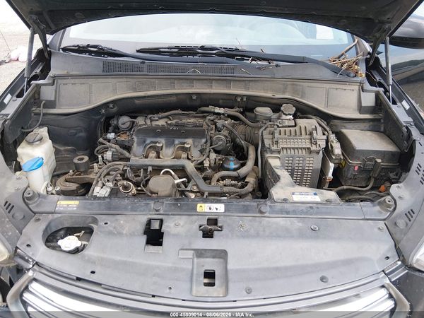 2017 HYUNDAI SANTA FE SE