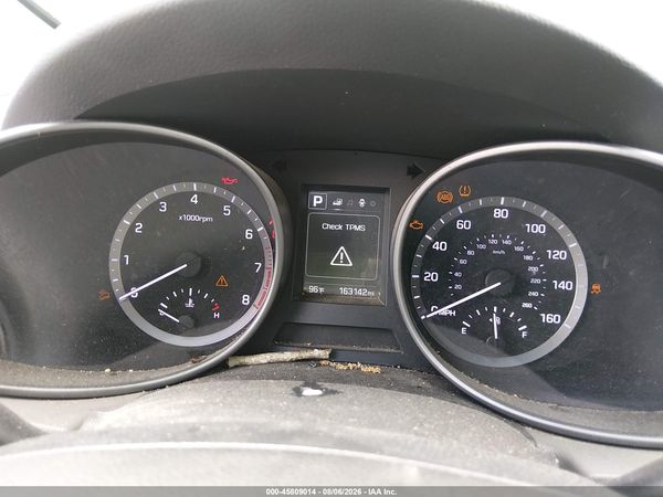 2017 HYUNDAI SANTA FE SE
