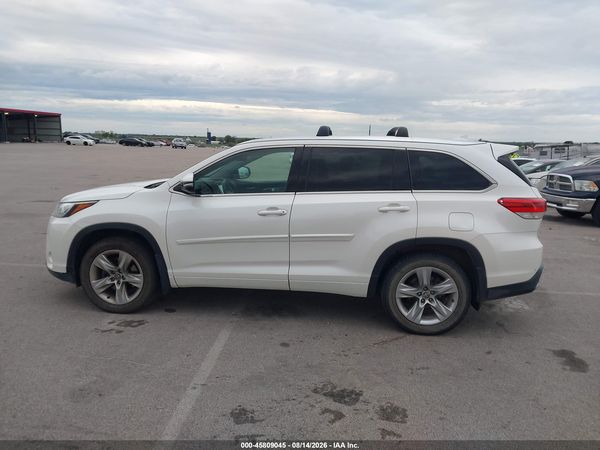 2017 TOYOTA HIGHLANDER LIMITED