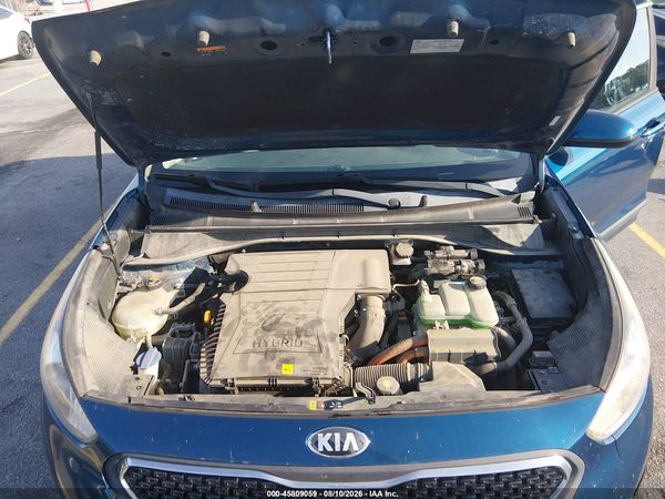 2017 KIA NIRO LX