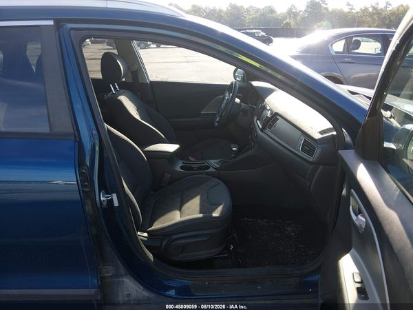 2017 KIA NIRO LX