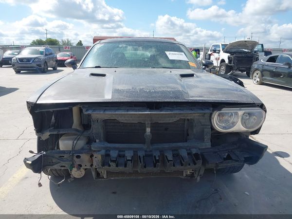 2013 DODGE CHALLENGER SXT