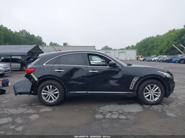 2017 INFINITI QX70