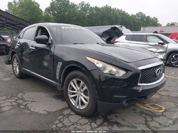 2017 INFINITI QX70