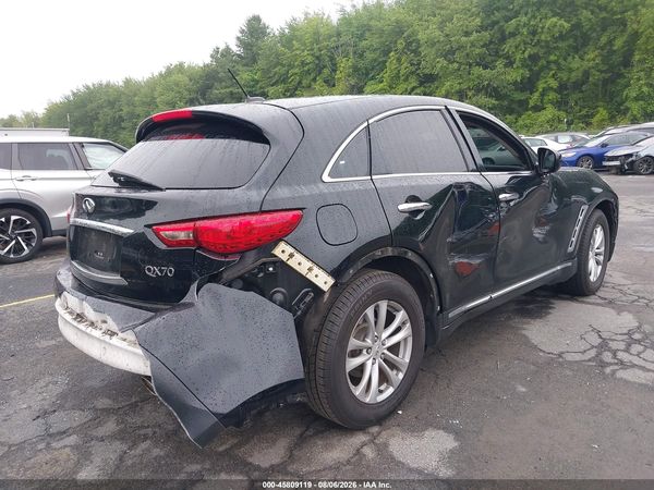 2017 INFINITI QX70