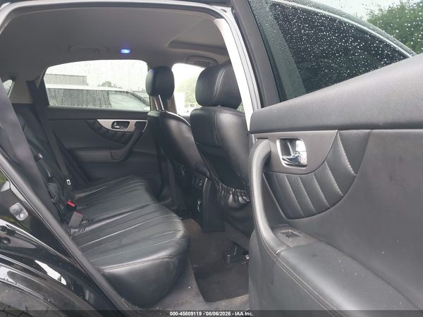 2017 INFINITI QX70