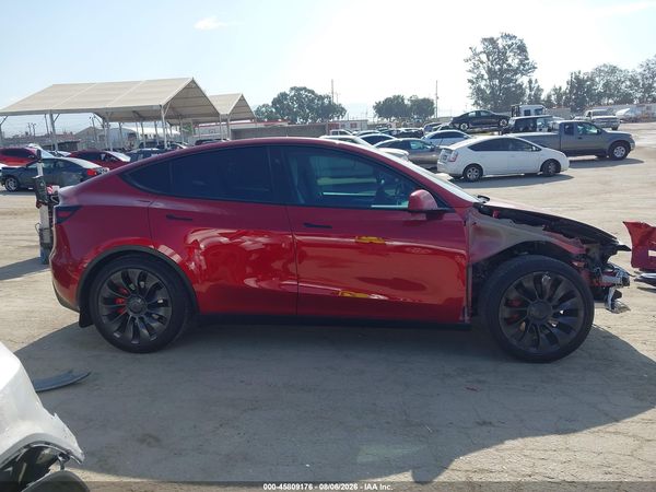 2024 TESLA MODEL Y