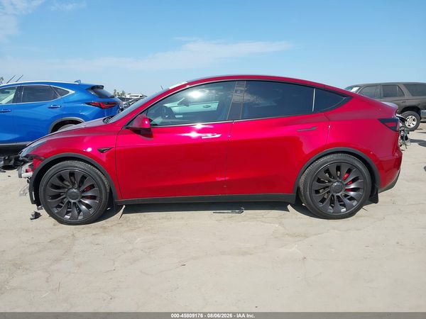 2024 TESLA MODEL Y