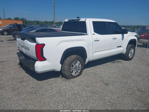2024 TOYOTA TUNDRA SR5