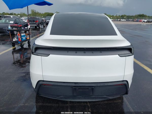2026 TESLA MODEL Y