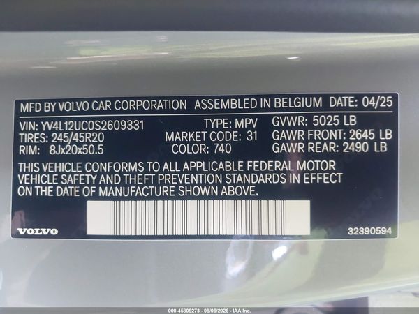 2025 VOLVO XC40 B5 PLUS DARK THEME