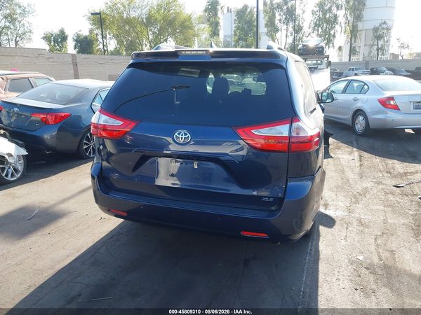 2019 TOYOTA SIENNA XLE 8 PASSENGER