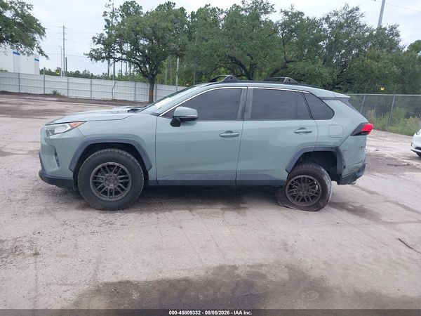 2019 TOYOTA RAV4 XLE