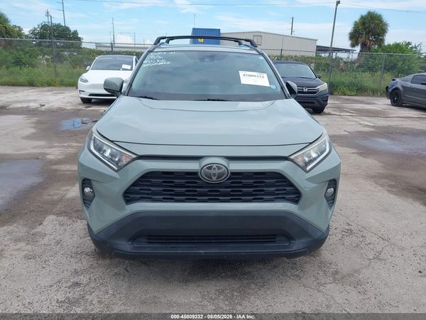 2019 TOYOTA RAV4 XLE