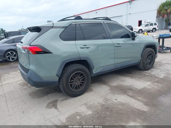 2019 TOYOTA RAV4 XLE