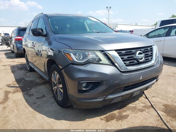2019 NISSAN PATHFINDER SV — I1