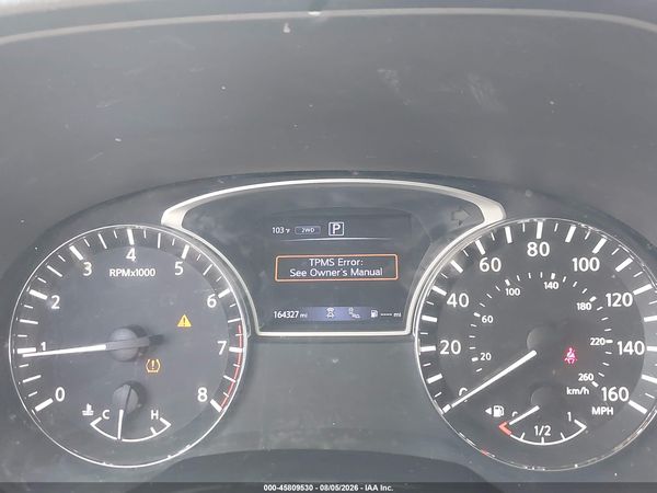 2019 NISSAN PATHFINDER SV — I7