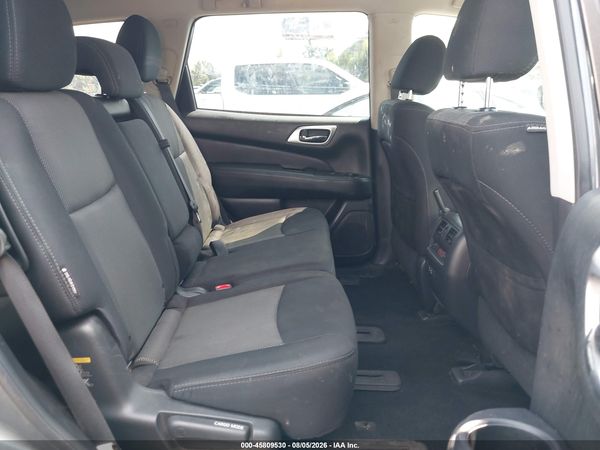 2019 NISSAN PATHFINDER SV — I8